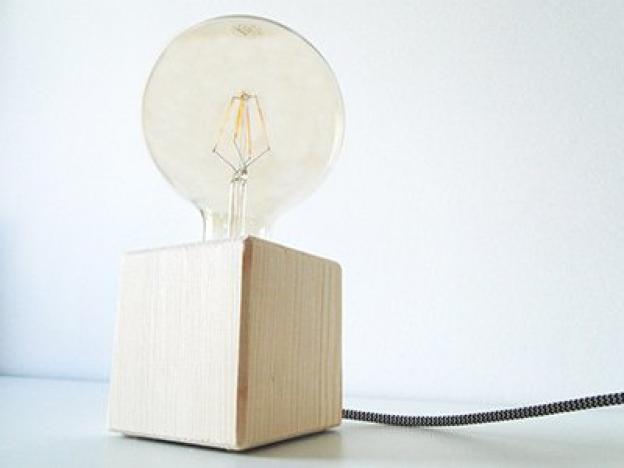 DIY Lampe: Wie mache ich eine Tischlampe aus Holz selber?
